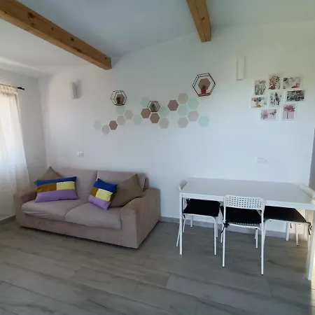 Casetta Ludo&fili * Sole Ruiu